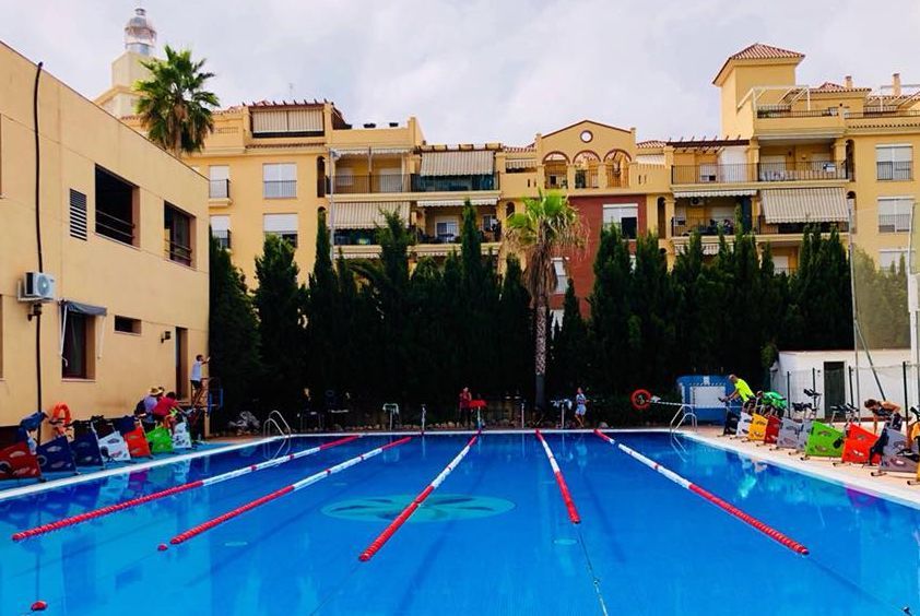 PISCINA EN TORRE DEL MAR