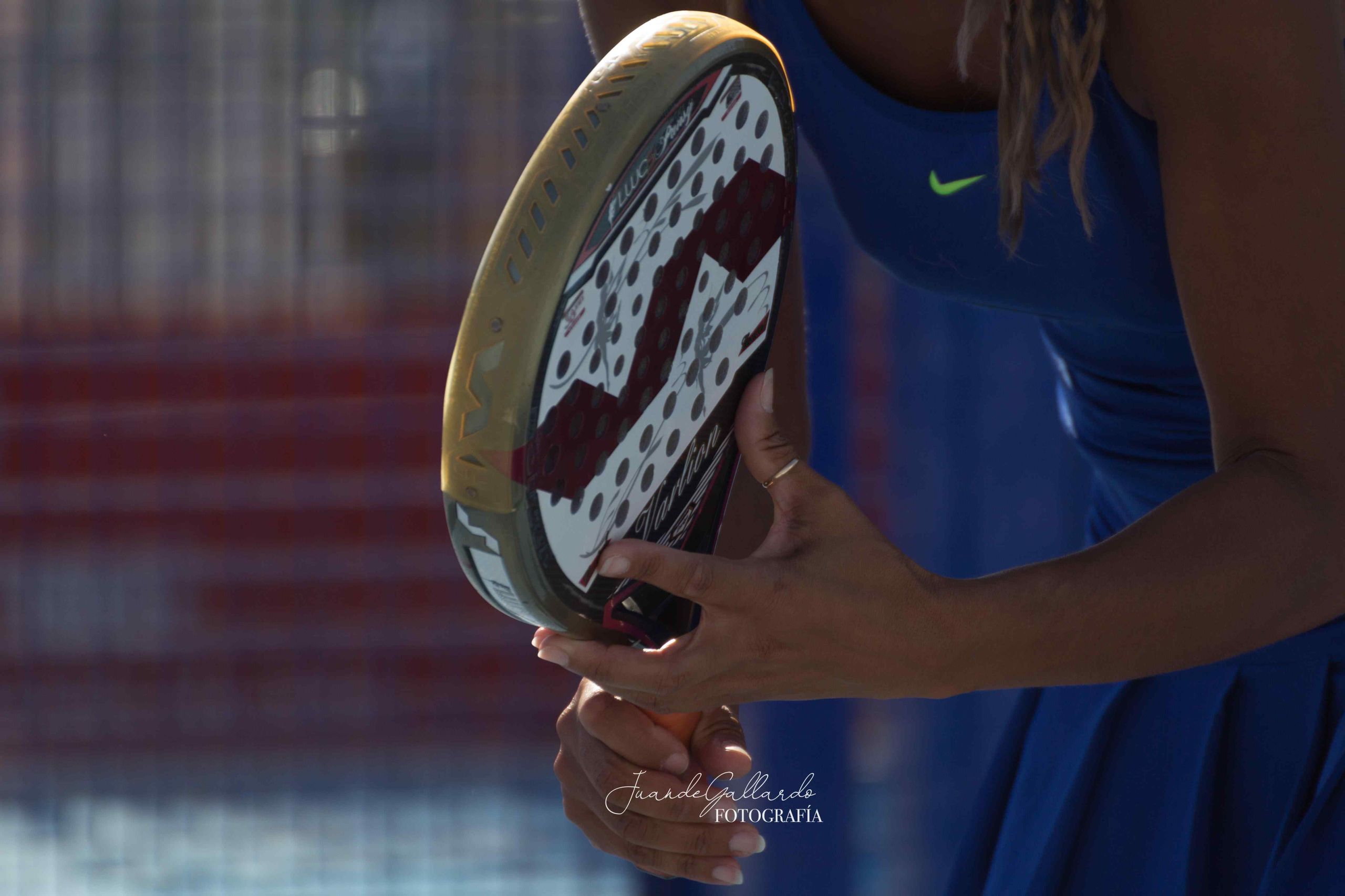 jugadora de padel